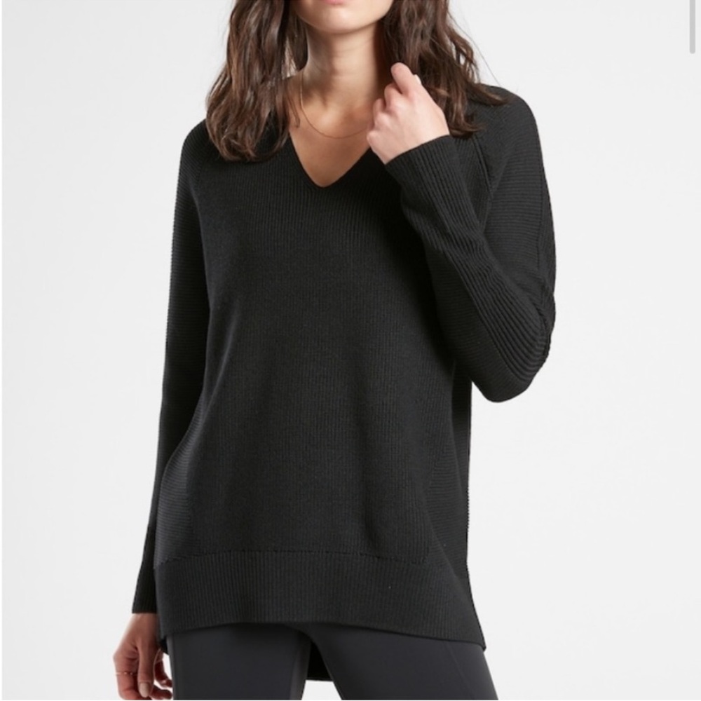 Athleta Black‎ Hanover Vneck Sweater Medium